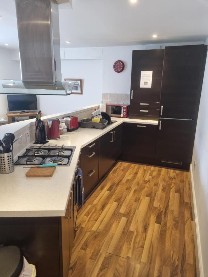אינברנס Stunning Spacious Apartment On River Ness מראה חיצוני תמונה