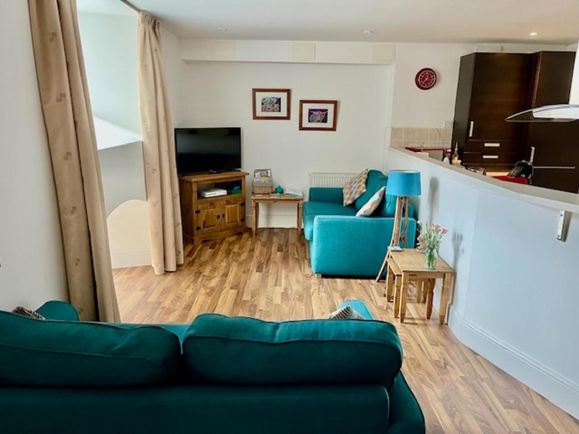 אינברנס Stunning Spacious Apartment On River Ness מראה חיצוני תמונה