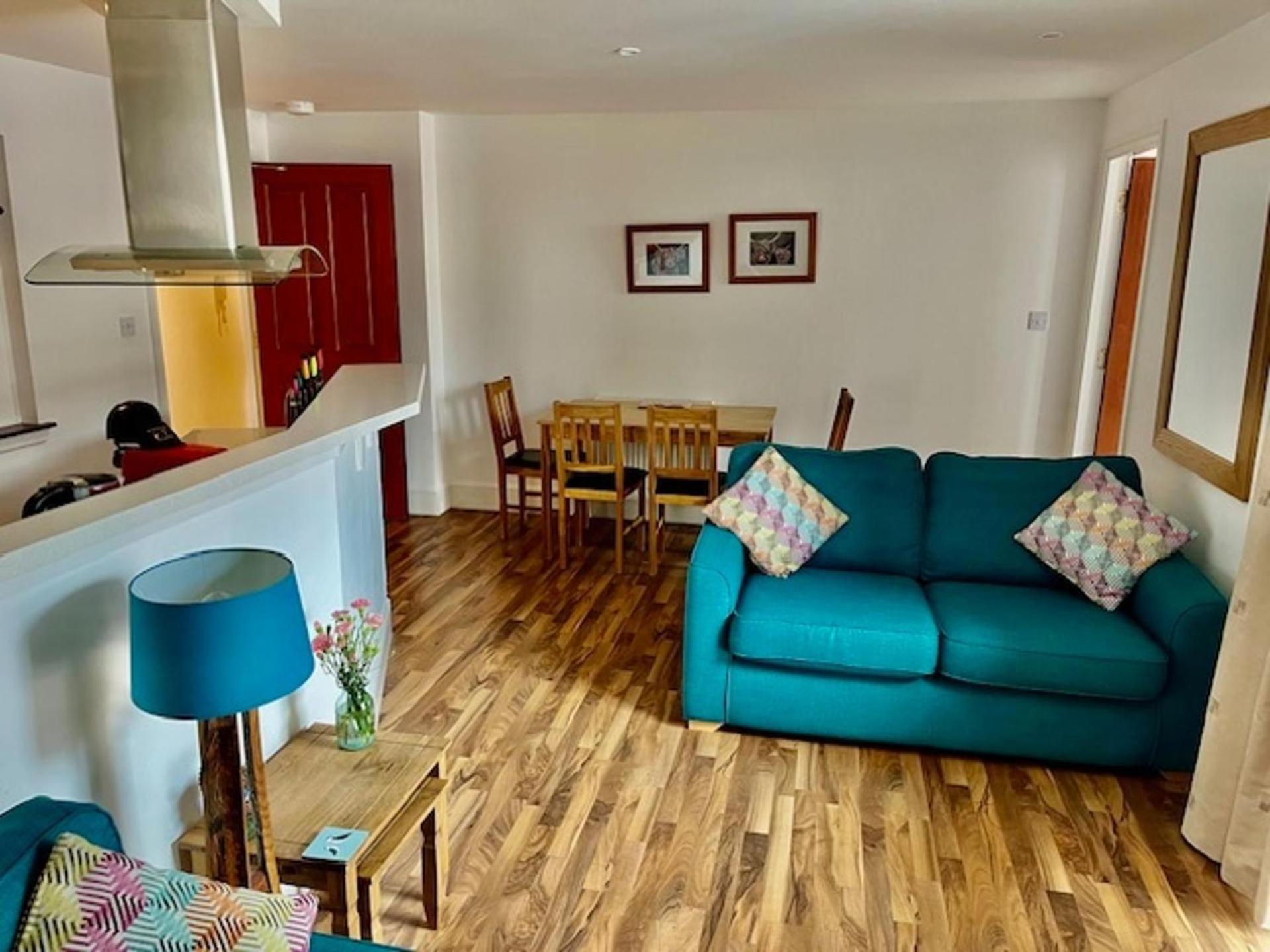 אינברנס Stunning Spacious Apartment On River Ness מראה חיצוני תמונה